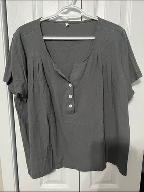 Women’s Short-Sleeve Pleated Henley Top - Charcoal. XL